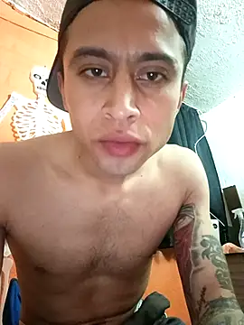 Mich_Stev9524's cam snapshot