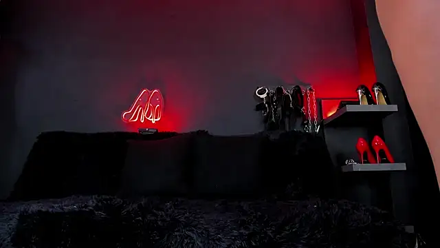 DelaneyStone's cam snapshot