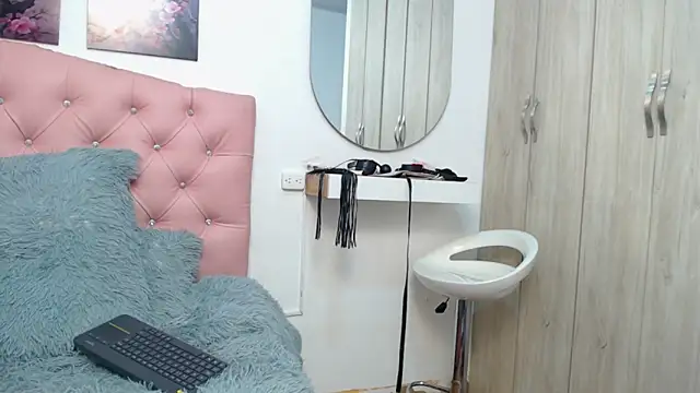 pinky_f00x's cam snapshot