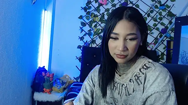 lyam_ebony_'s cam snapshot