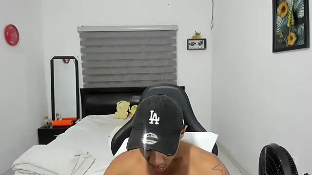 corzoethan live sex cam