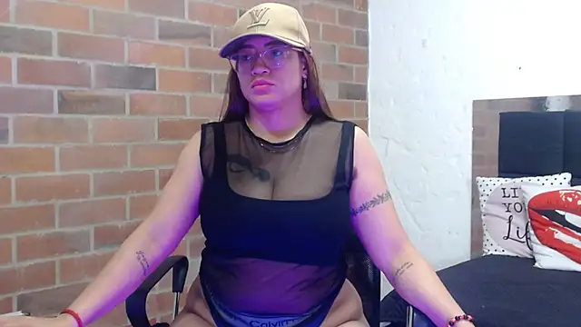 samantha__karolstone's cam snapshot