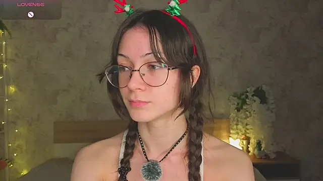 ReneeLippeatt's cam snapshot