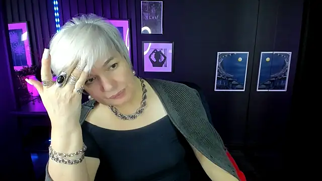 CarmenSoft live sex cam