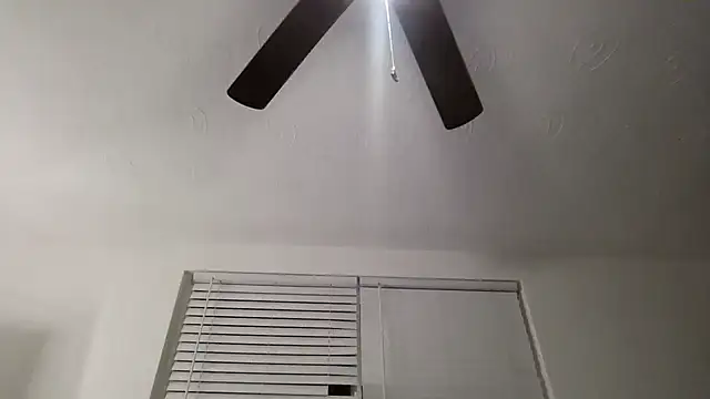 LaylaRainVIP's cam snapshot