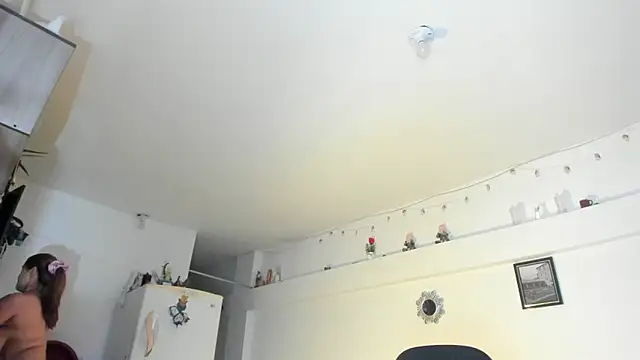 Sinthia_Collins's cam snapshot