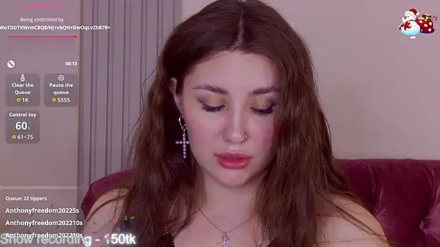 KiraBarlows live sex cam