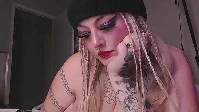 SpiderRose's cam snapshot