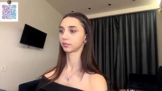 LinaMour's cam snapshot