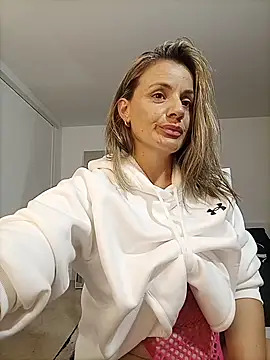 sweetfantasyy69's cam snapshot