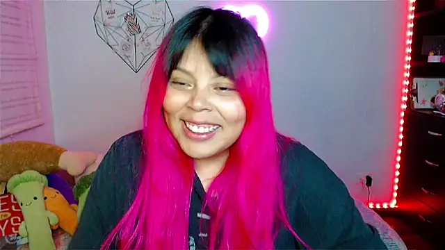 EllieMoonX's cam snapshot