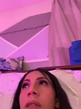 Nahomi_222's cam snapshot