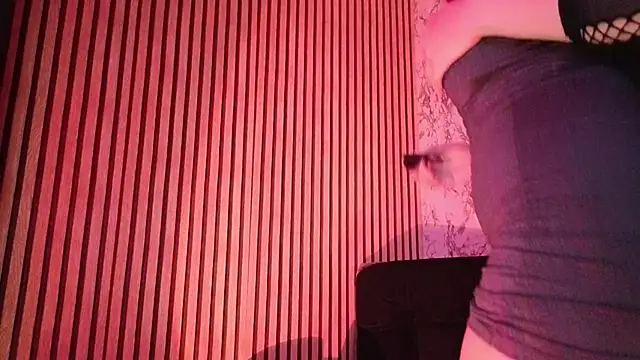 sweetcherryyy_'s cam snapshot