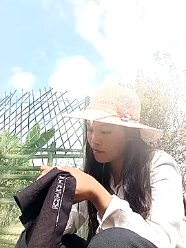 Alice-567's cam snapshot