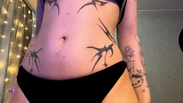 Meowluly's cam snapshot