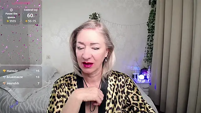 hunters_woman's cam snapshot