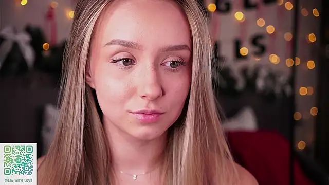 HollisBeckett live sex cam