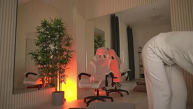 EmmaBlanco's cam snapshot