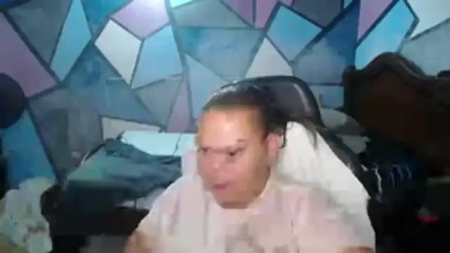 Sherlynn01's cam snapshot