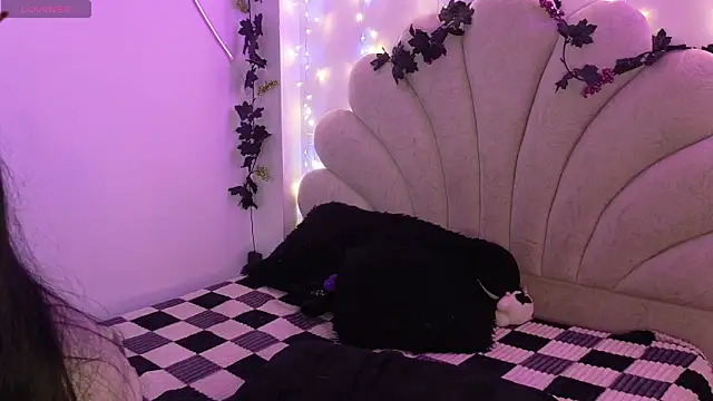 AnfisaLetyagho's cam snapshot