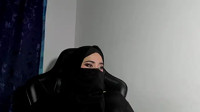 Azahara_ahmad's cam snapshot