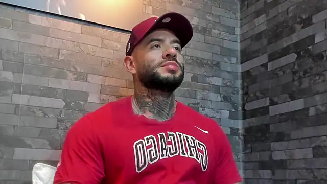 BruceDallas live sex cam