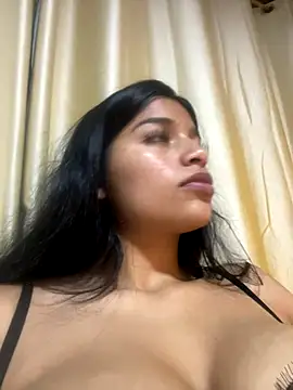 AgathaGeorgiou live sex cam