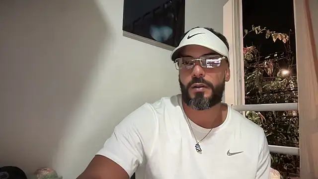 romeolovedark live sex cam