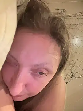 TheFishWife live sex cam