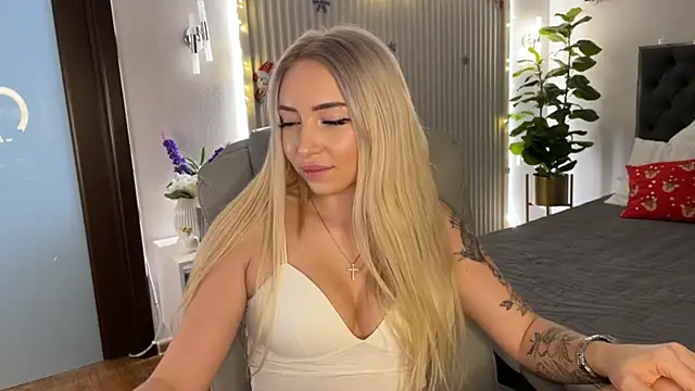 OhMyEmma's cam snapshot