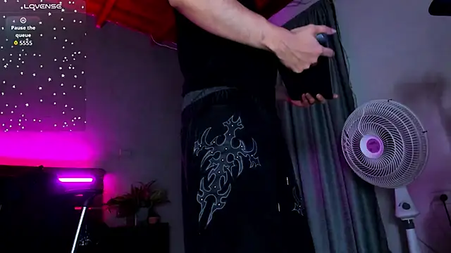 Markuss__ live sex cam