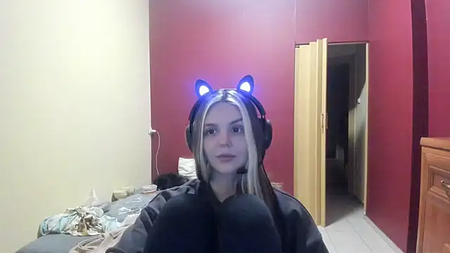 LunaAngell's cam snapshot