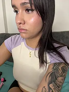 Isabella-Teen's cam snapshot