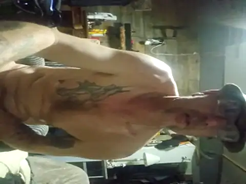 Billysch@xh's cam snapshot