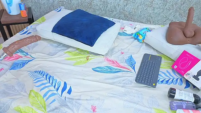 sabrina_shark_'s cam snapshot