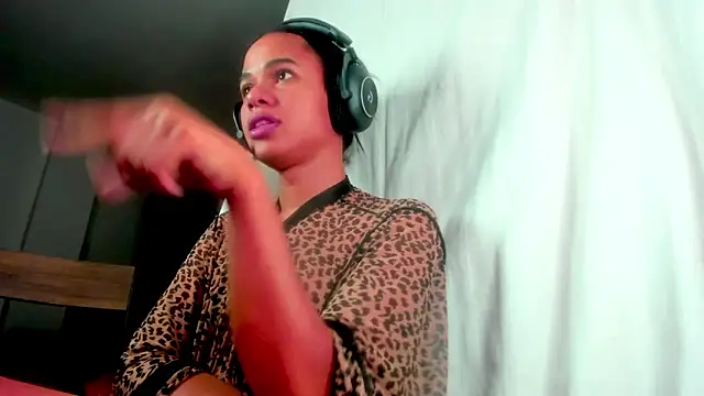 meghanSusexx live sex cam