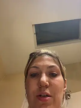 LittleMissEeve live sex cam