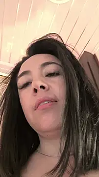 Bella_fournier's cam snapshot