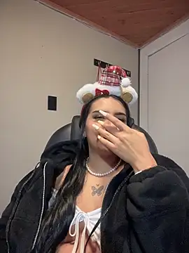 Hilary_pinkk live sex cam