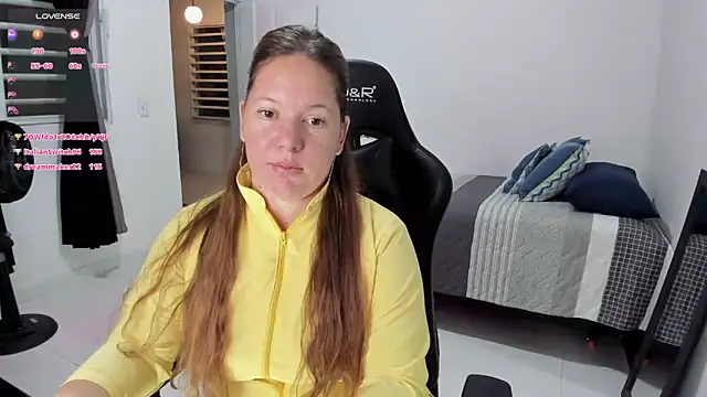 tamy_shine87's cam snapshot