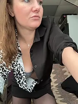 VaryaRose's cam snapshot