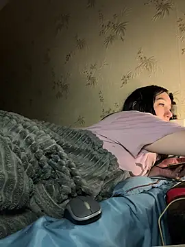 Naughtbaby_2025's cam snapshot