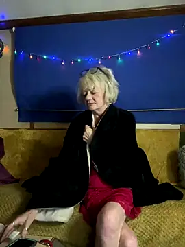 ladyboatlady's cam snapshot