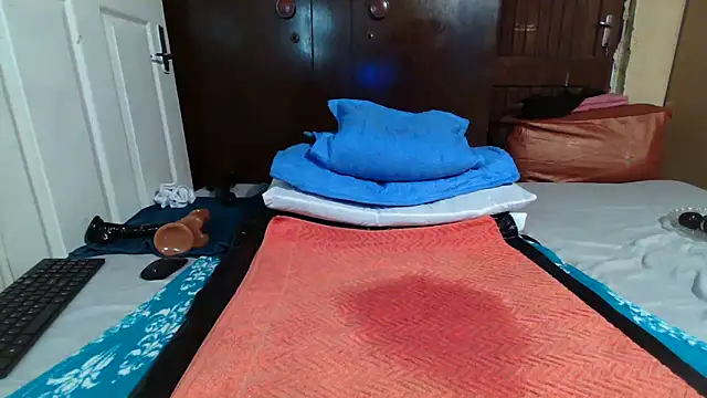 Smoochy- live sex cam