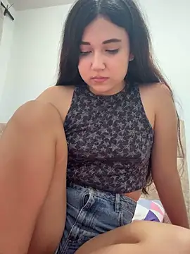 mia_cooper_24's cam snapshot