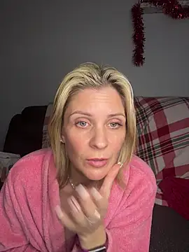 Lexi-Lux-X's cam snapshot