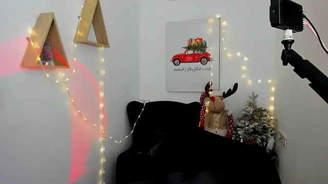 Moon_Veloure1's cam snapshot