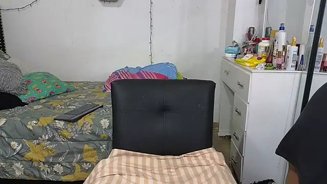 charlotte_077's cam snapshot