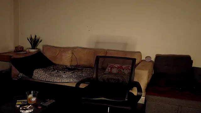 FreckleFaceBeauty's cam snapshot