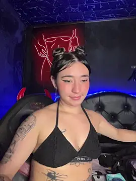 Sophie_LS's cam snapshot